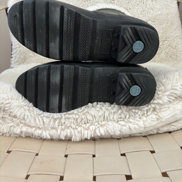 Hunter Short Rain Boots Black /Cable Knit Inserts/ Booties Size6 - Picture 2 of 5